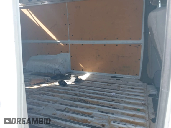 2020 Nissan NV Cargo SV z VIN 1N6BF0LY3LN811787, wystawiony jako IAAI lot #41826864 z przebiegiem 66 237 mil mil oraz . Historia ofert i sprzedaży dostępna na DreamBid. Obrazek 8.