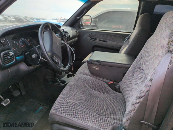 2001 Dodge Ram 1500 with VIN 3B7HF13Y11G185598, listed as a Copart auction lot 52119455 with 167,152 mi miles and Salvage Title. Bid and sale history available at carsss.com. Image 7.