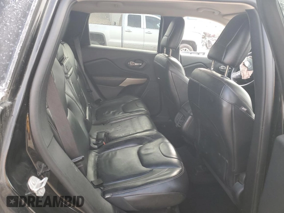 2017 Jeep Cherokee Latitude z VIN 1C4PJMCB1HW632045, wystawiony jako Copart lot #88050445 z przebiegiem 155 257 mil mil oraz Szkoda całkowita • Salvage title. Historia ofert i sprzedaży dostępna na DreamBid. Obrazek 10.