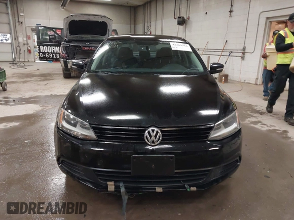 2012 Volkswagen Jetta SE with VIN 3VWDX7AJ5CM340420, listed as a IAAI auction lot 42269354 with 171,924 mi miles and . Bid and sale history available at DreamBid. Image 12.