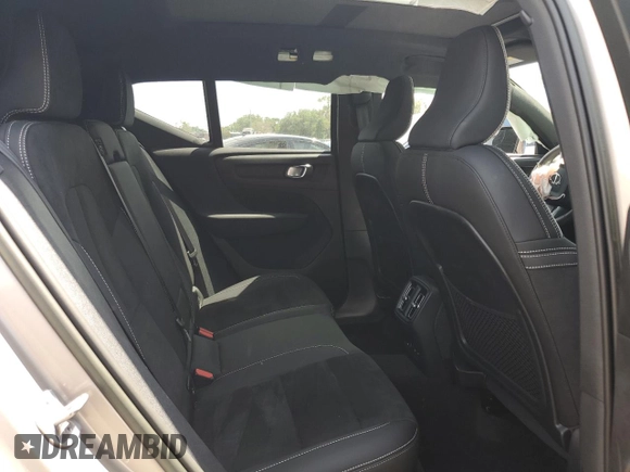 2023 Volvo XC40 Ultimate with VIN YV4ED3UM3P2013538, listed as a Copart auction lot 57995485 with 24,189 mi miles and Salvage title. Bid and sale history available at DreamBid. Image 10.
