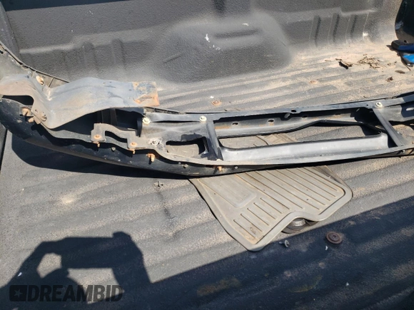2008 Ford F-250 z VIN 1FTSF20R98EC21452, wystawiony jako Copart lot #72365584 z przebiegiem 178 764 mil mil oraz Szkoda całkowita • Salvage title. Historia ofert i sprzedaży dostępna na DreamBid. Obrazek 12.