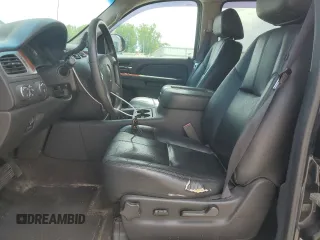 2013 Chevrolet Avalanche LT with VIN 3GNTKFE74DG348568, listed as a Copart auction lot 64982385 with 225,417 mi miles and Clean title. Bid and sale history available at DreamBid. Image 7.