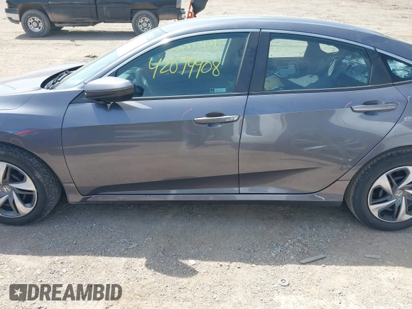2020 Honda Civic LX z VIN 2HGFC2F69LH570685, wystawiony jako IAAI lot #42094908 z przebiegiem 40 000 mil mil oraz . Historia ofert i sprzedaży dostępna na DreamBid. Obrazek 14.