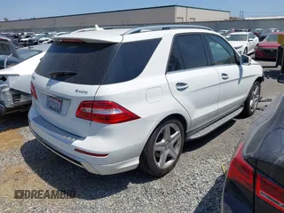 2015 Mercedes-Benz M 400 with VIN 4JGDA5GB6FA540521, listed as a IAAI auction lot 42315812 with 102,931 mi miles and . Bid and sale history available at DreamBid. Image 4.