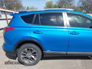 2016 Toyota RAV4 Hybrid XLE with VIN JTMRJREV5GD014170, listed as a IAAI auction lot 41822178 with 89,676 mi miles. Bid and sale history available at carsss.com. Image 19.