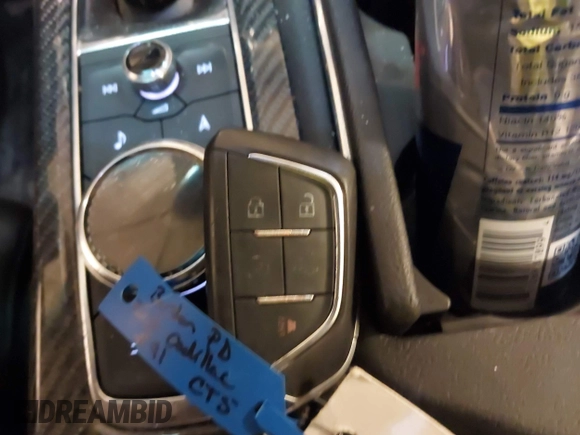 2020 Cadillac CT5 Sport z VIN 1G6DU5RK0L0119150, wystawiony jako IAAI lot #41531397 z przebiegiem 65 329 mil mil oraz . Historia ofert i sprzedaży dostępna na DreamBid. Obrazek 11.