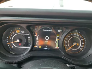 2024 Jeep Wrangler Sahara z VIN 1C4PJXEG8RW264328, wystawiony jako Copart lot #57106615 z przebiegiem 14 890 mil mil oraz Szkoda całkowita • Salvage title. Historia ofert i sprzedaży dostępna na DreamBid. Obrazek 9.