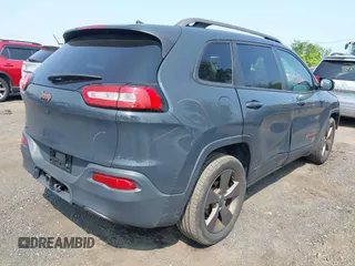 2017 Jeep Cherokee Latitude с VIN 1C4PJLCB7HW507397, выставлен на аукционе IAAI как лот 42382161 с пробегом 87 359 миль миль и . История ставок и продаж доступна на DreamBid. Изображение 4.