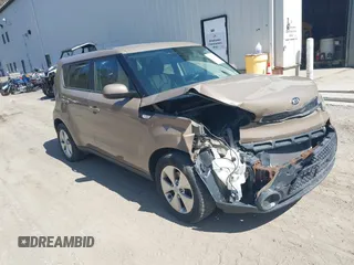 2014 Kia Soul with VIN KNDJN2A20E7060330, listed as a IAAI auction lot 42072889 with 98,157 mi miles. Bid and sale history available at carsss.com. Image 1.