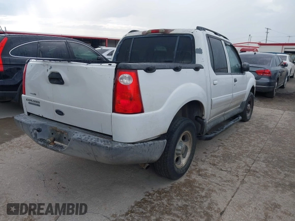 2004 Ford Explorer Sport Trac XLS z VIN 1FMZU67K04UA15789, wystawiony jako IAAI lot #42668387 z przebiegiem 358 240 mil mil oraz . Historia ofert i sprzedaży dostępna na DreamBid. Obrazek 4.