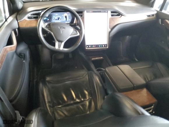 2017 Tesla Model X 90D with VIN 5YJXCBE27HF041847, listed as a Copart auction lot 49466345 with 113,596 mi miles and Salvage Title. Bid and sale history available at carsss.com. Image 8.