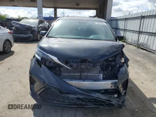 2024 Toyota Sienna XSE z VIN 5TDXSKFC0RS154398, wystawiony jako Copart lot #56039665 z przebiegiem 15 416 mil mil oraz Szkoda całkowita • Salvage title. Historia ofert i sprzedaży dostępna na DreamBid. Obrazek 5.