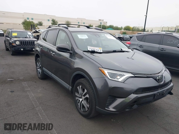 2017 Toyota RAV4 LE z VIN JTMZFREVXHJ107299, wystawiony jako IAAI lot #42422033 z przebiegiem 56 687 mil mil oraz . Historia ofert i sprzedaży dostępna na DreamBid. Obrazek 1.