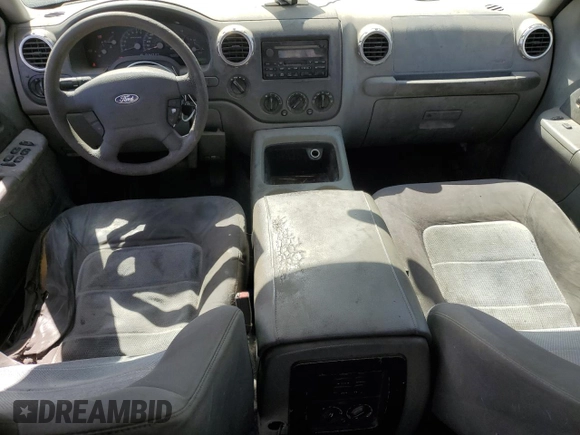 2004 Ford Expedition Special Service with VIN 1FMPU16L84LA98432, listed as a Copart auction lot 64141275 with 250,254 mi miles and Salvage title. Bid and sale history available at DreamBid. Image 8.