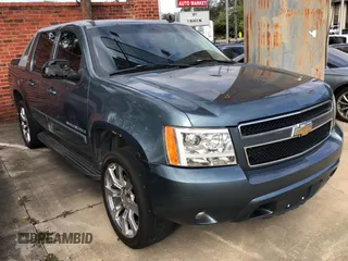 2008 Chevrolet Avalanche LTZ with VIN 3GNFK12368G179855, listed as a Copart auction lot 80298144 with 236,884 mi miles and Clean Title. Bid and sale history available at carsss.com. Image 1.