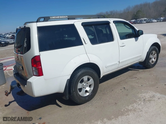 2006 Nissan Pathfinder SE with VIN 5N1AR18U16C600830, listed as a IAAI auction lot 41639635 with 252,214 mi miles. Bid and sale history available at carsss.com. Image 4.