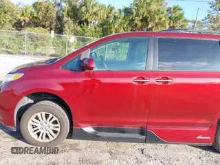 2016 Toyota Sienna XLE with VIN 5TDYK3DC8GS701072, listed as a IAAI auction lot 41154795 with 52,600 mi miles and . Bid and sale history available at DreamBid. Image 14.