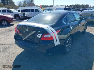 2017 Nissan Altima 2.5 SR with VIN 1N4AL3AP4HC290929, listed as a IAAI auction lot 41573036 with 77,029 mi miles. Bid and sale history available at carsss.com. Image 4.