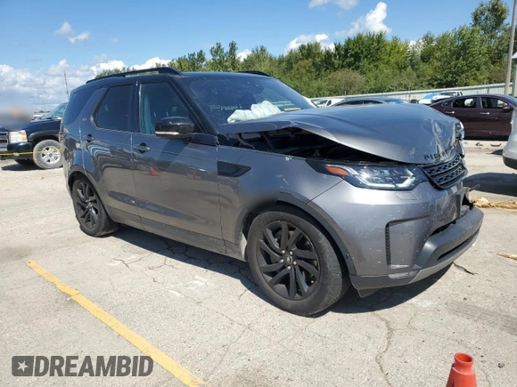 2019 Land Rover Discovery HSE with VIN SALRR2RVXK2406889, listed as a Copart auction lot 70643184 with Not Provided miles and Salvage Title. Bid and sale history available at carsss.com. Image 4.