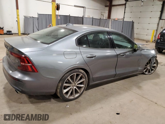 2019 Volvo S60 Momentum with VIN 7JRA22TK3KG014509, listed as a Copart auction lot 57210604 with 0 mi miles and Salvage Title. Bid and sale history available at carsss.com. Image 3.