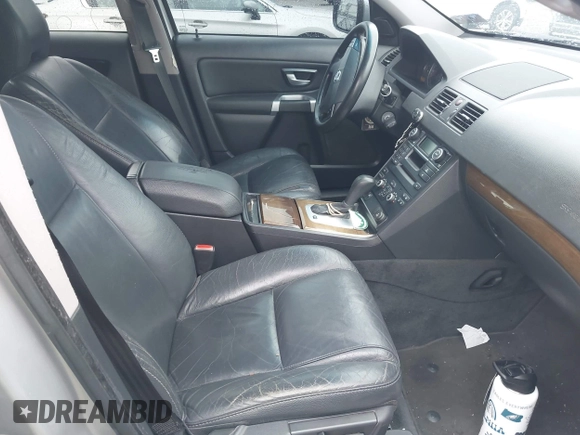 2009 Volvo XC90 I6 z VIN YV4CZ982491516007, wystawiony jako IAAI lot #42226430 z przebiegiem 244 815 mil mil oraz . Historia ofert i sprzedaży dostępna na DreamBid. Obrazek 5.