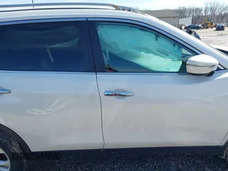 2014 Nissan Rogue SV with VIN 5N1AT2MV2EC767234, listed as a IAAI auction lot 41643753 with 182,355 mi miles. Bid and sale history available at carsss.com. Image 13.