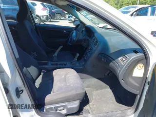 2001 Volvo V70 с VIN YV1SW53D411061537, выставлен на аукционе IAAI как лот 42397688 с пробегом 216 520 миль миль и . История ставок и продаж доступна на DreamBid. Изображение 5.