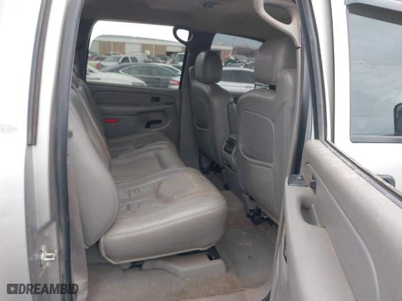 2006 GMC Sierra 1500 SLT with VIN 2GTEK13T461140044, listed as a IAAI auction lot 41590434 with 242,317 mi miles. Bid and sale history available at carsss.com. Image 8.