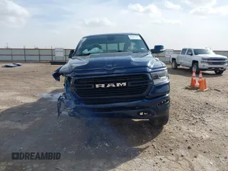 2019 Ram 1500 Big Horn z VIN 1C6SRFFT8KN767708, wystawiony jako IAAI lot #41657766 z przebiegiem 64 472 mil mil oraz . Historia ofert i sprzedaży dostępna na DreamBid. Obrazek 13.
