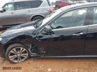 2016 Mercedes-Benz E-Class E 350 Sport with VIN WDDHF5KB2GB281218, listed as a IAAI auction lot 41868737 with 118,554 mi miles. Bid and sale history available at carsss.com. Image 12.