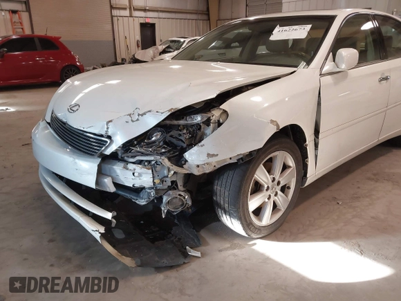 2005 Lexus ES 330 with VIN JTHBA30G955076779, listed as a IAAI auction lot 41622673 with 209,363 mi miles. Bid and sale history available at carsss.com. Image 6.