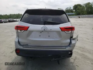 2017 Toyota Highlander XLE z VIN 5TDJZRFH7HS371631, wystawiony jako Copart lot #57122355 z przebiegiem 97 918 mil mil oraz Szkoda całkowita • Salvage title. Historia ofert i sprzedaży dostępna na DreamBid. Obrazek 6.