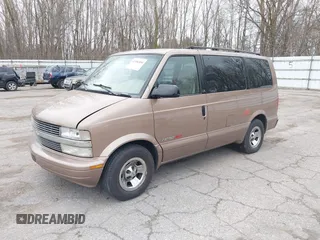 1998 Chevrolet Astro with VIN 1GNEL19W0WB198965, listed as a IAAI auction lot 41986890 with 107,881 mi miles. Bid and sale history available at carsss.com. Image 2.