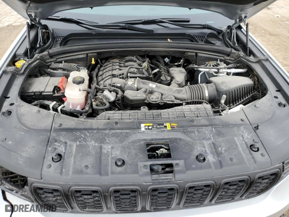 2024 Jeep Grand Cherokee L Altitude X with VIN 1C4RJKAGXR8571604, listed as a Copart auction lot 44557025 with 15,943 mi miles and Salvage Title. Bid and sale history available at carsss.com. Image 12.