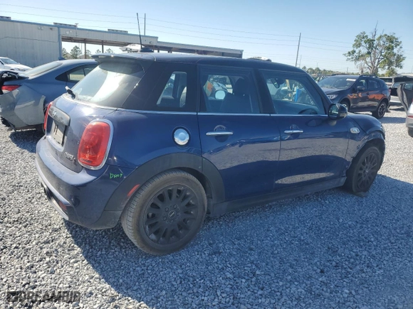 2016 MINI Cooper Hardtop 4 Door S with VIN WMWXU3C55G2D29125, listed as a Copart auction lot 50220615 with 58,681 mi miles and Salvage Title. Bid and sale history available at carsss.com. Image 3.