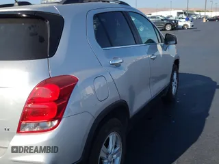 2020 Chevrolet Trax LT с VIN KL7CJPSB1LB010835, выставлен на аукционе IAAI как лот 42832682 с пробегом 51 060 миль миль и . История ставок и продаж доступна на DreamBid. Изображение 49.