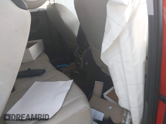 2018 Volkswagen Tiguan SEL z VIN 3VV3B7AX1JM208075, wystawiony jako IAAI lot #42651678 z przebiegiem Nie podano mil oraz . Historia ofert i sprzedaży dostępna na DreamBid. Obrazek 8.