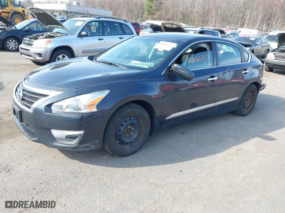 2015 Nissan Altima 2.5 with VIN 1N4AL3AP0FC124842, listed as a IAAI auction lot 42066237 with 147,853 mi miles. Bid and sale history available at carsss.com. Image 2.