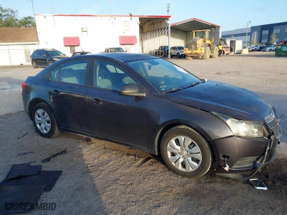 2014 Chevrolet Cruze LS with VIN 1G1PA5SH0E7336511, listed as a IAAI auction lot 41954161 with 73,798 mi miles. Bid and sale history available at carsss.com. Image 13.