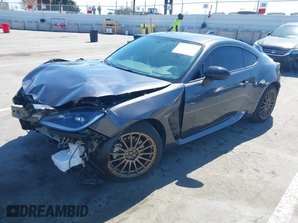 2023 Toyota 86 z VIN JF1ZNBC11P8766474, wystawiony jako IAAI lot #42215516 z przebiegiem 5 708 mil mil oraz . Historia ofert i sprzedaży dostępna na DreamBid. Obrazek 18.