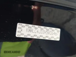 2017 Kia Cadenza Premium z VIN KNALC4J18H5036467, wystawiony jako IAAI lot #39302671 z przebiegiem Nie podano mil oraz . Historia ofert i sprzedaży dostępna na DreamBid. Obrazek 9.