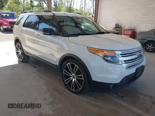 2011 Ford Explorer XLT z VIN 1FMHK7D87BGA28339, wystawiony jako IAAI lot #42355320 z przebiegiem 205 371 mil mil oraz . Historia ofert i sprzedaży dostępna na DreamBid. Obrazek 1.