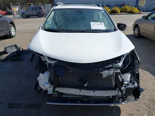 2018 Toyota RAV4 XLE with VIN JTMRFREV1JJ259705, listed as a IAAI auction lot 41779233 with 73,099 mi miles. Bid and sale history available at carsss.com. Image 6.