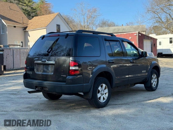 2007 Ford Explorer XLT with VIN 1FMEU73E27UA72214, listed as a Copart auction lot 53916955 with 221,707 mi miles and Clean Title. Bid and sale history available at carsss.com. Image 4.