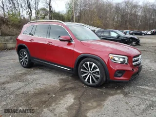 2021 Mercedes-Benz GLB with VIN W1N4M4HB5MW101727, listed as a Copart auction lot 68041612 with 9,864 mi miles. Bid and sale history available at carsss.com. Image 4.