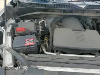 2019 Chevrolet Silverado 1500 Work Truck z VIN 3GCNWAEF6KG294199, wystawiony jako Copart lot #65098105 z przebiegiem 108 323 mil mil oraz Nie do naprawy • Non repairable. Historia ofert i sprzedaży dostępna na DreamBid. Obrazek 13.