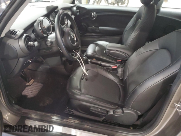 2017 MINI Hardtop Cooper with VIN WMWXP5C30H2F60940, listed as a Copart auction lot 56475935 with 66,925 mi miles and Salvage title. Bid and sale history available at DreamBid. Image 7.