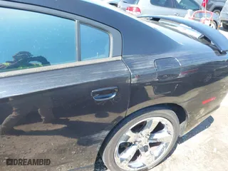 2011 Dodge Charger Road/Track with VIN 2B3CL5CT8BH506814, listed as a IAAI auction lot 41890437 with 240,836 mi miles. Bid and sale history available at carsss.com. Image 21.