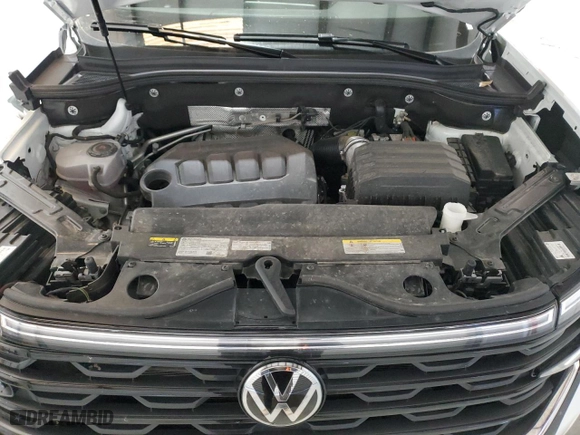 2024 Volkswagen Atlas Cross Sport 2.0T SE w/Technology with VIN 1V2HE2CA2RC228967, listed as a Copart auction lot 45992705 with 26,950 mi miles and Salvage Title. Bid and sale history available at carsss.com. Image 12.